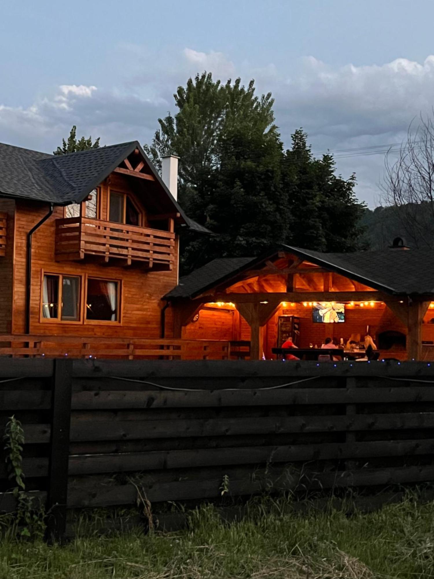 La Cabane Rasnov Buitenkant foto